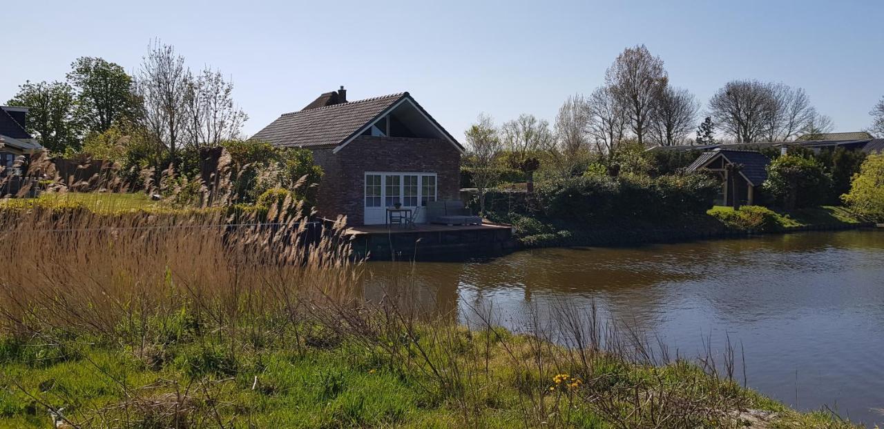 Prachtig Vrijstaand Appartement Aan Het Water 히어후코바드 외부 사진
