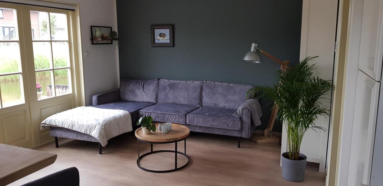 Prachtig Vrijstaand Appartement Aan Het Water 히어후코바드 외부 사진